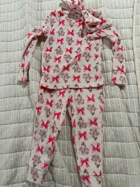 Tahari Girls Cream and Pink Bow Print Fleece Pajama Set
